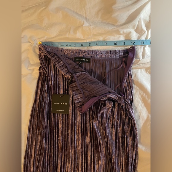 NWT JLUXLABLE velvet high slit skirt. - Picture 10 of 12